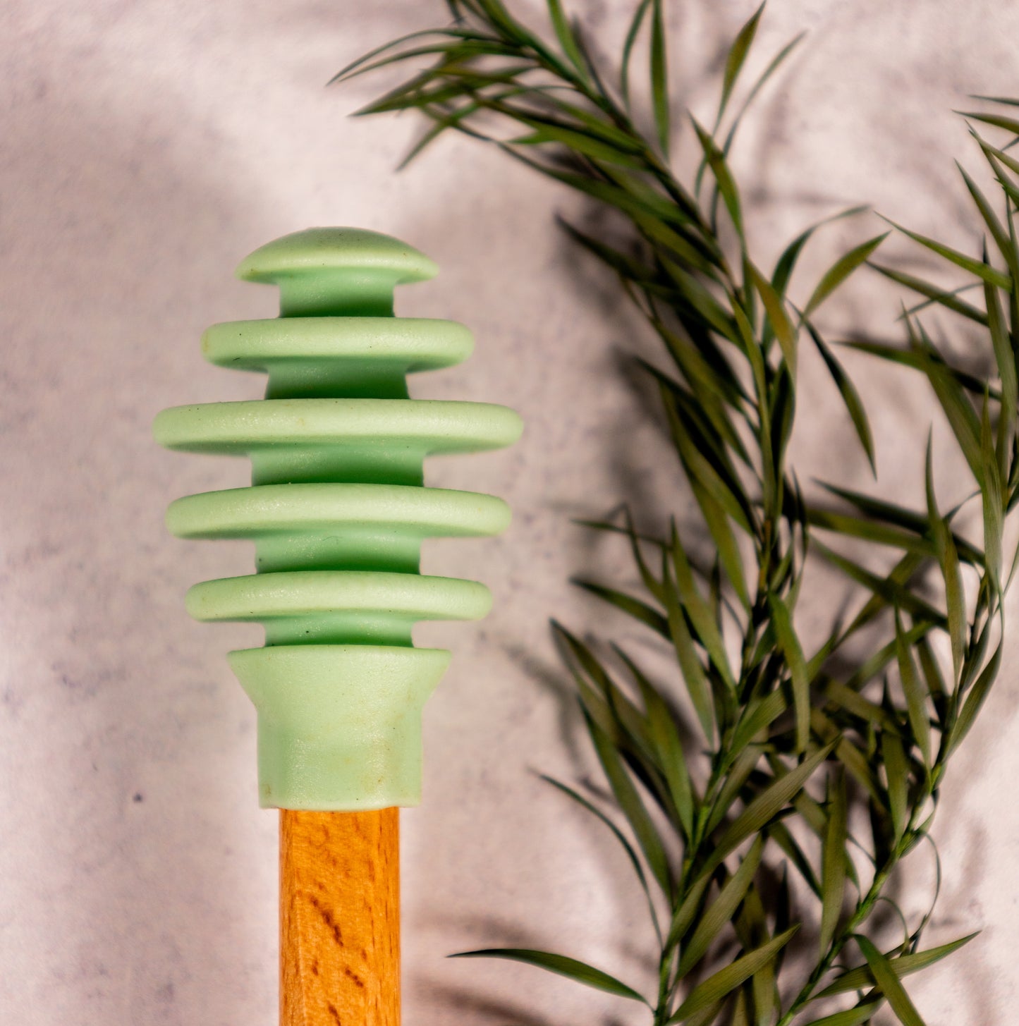 Silicone Honey Dipper with Wooden Handle - BPA-Free, Food-Grade Silicone, Perfect for Drizzling Honey or Syrup, Light Green